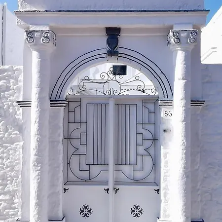 فيلة Traditional Sofia Koskinou (Rhodes)